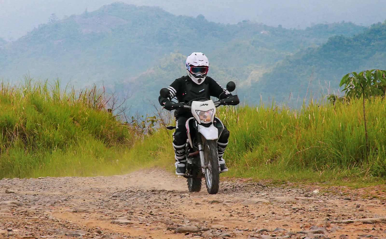 Honda XR150L adventure motorbike, one of the bikes rented in Dalat